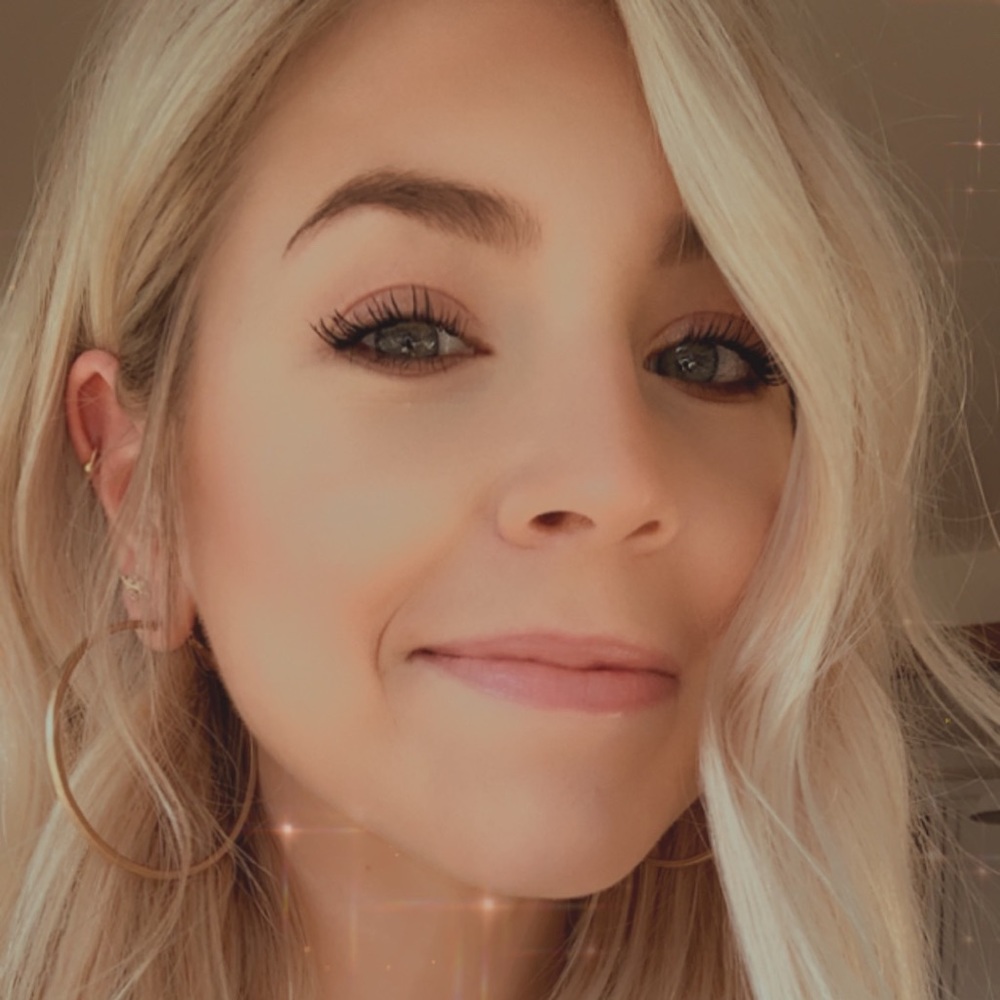 Meet your Posher, Lauren